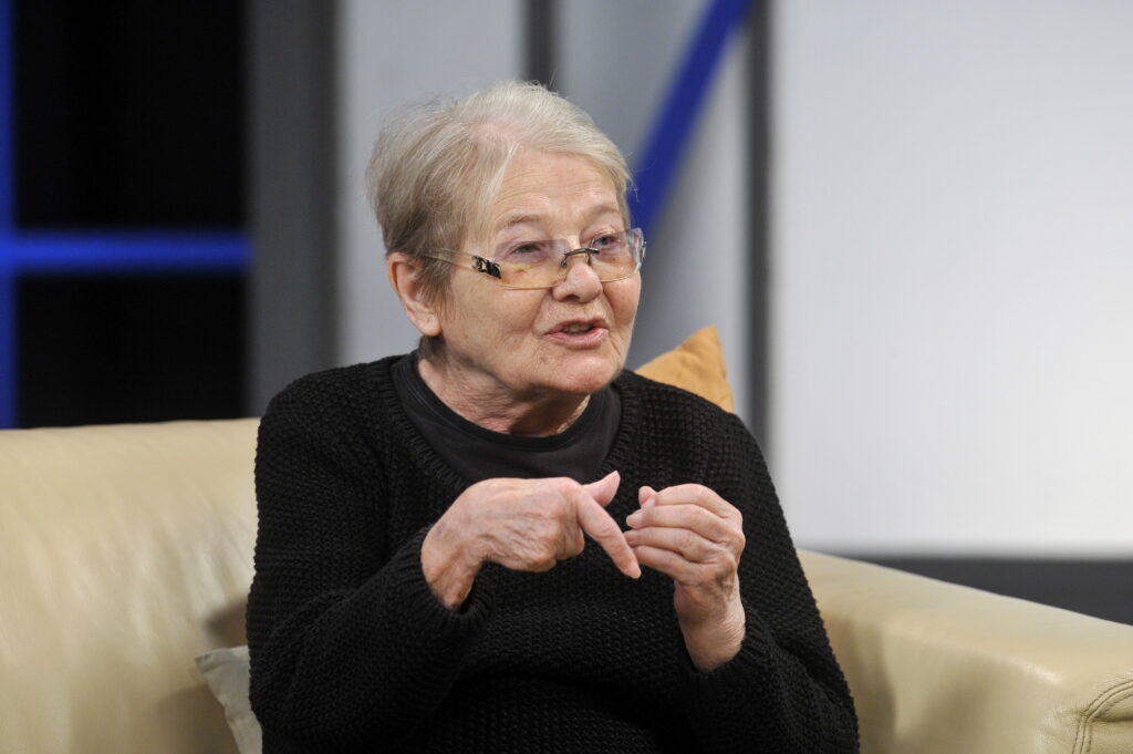 Kirobbant a botrány a Törőcsik Mariról szóló darab körül – dühös közönség, magyarázkodó színház