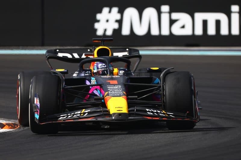 Remélhetőleg Horner marad a helyén, hétvégén már csak a versenyre kell figyelnie Fotó: Red Bull