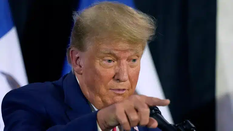 Meghökkentő bejelentést tett Trump fia/fotó: mti-charlieneilbergall