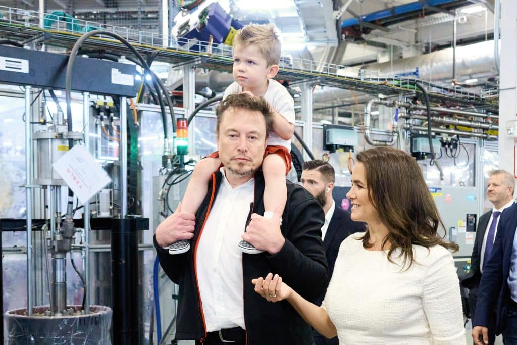 Novák Katalinról posztolt Elon Musk