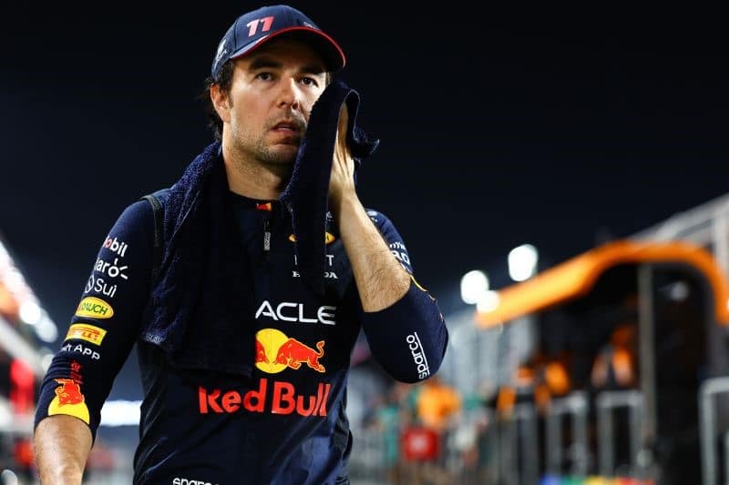Nem jó most Pereznek lenni, a mexikói pilótát pontok helyett büntetéseket gyűjt Fotó: Red Bull
