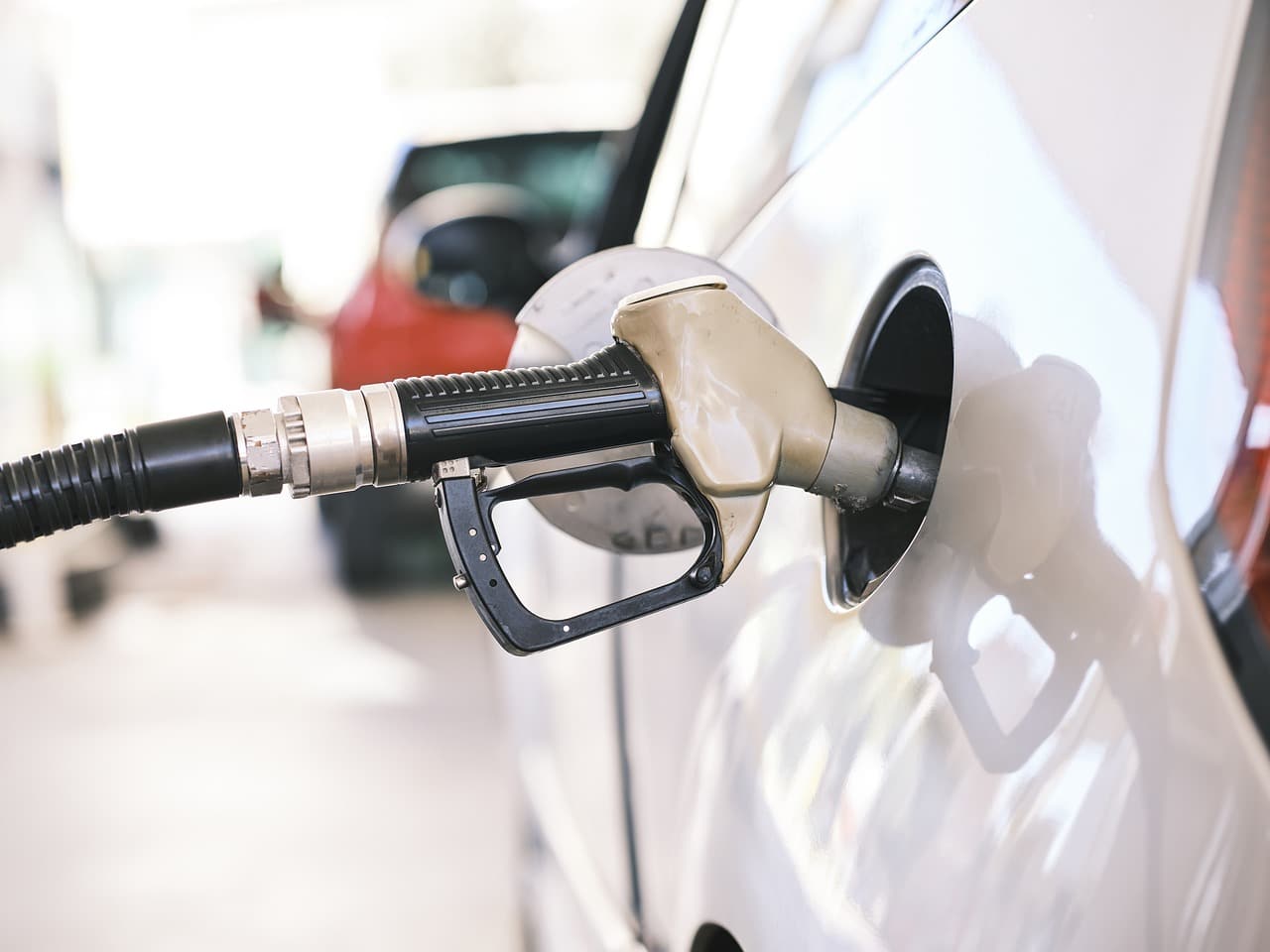 Nagyot drágul pénteken a benzin és a gázolaj, aki teheti, ma tankoljon Pixabay