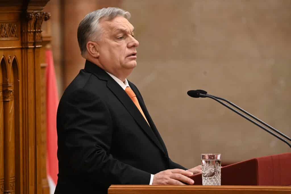 Hét törvényt írt Orbán Viktor a harcosoknak