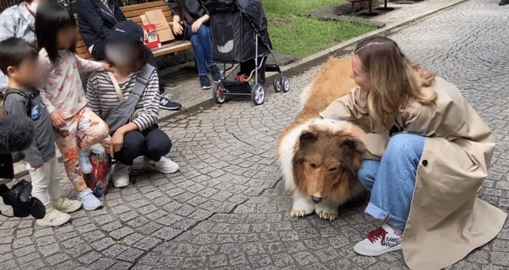Népharag zúdult a kutyaként élő japán férfire -VIDEÓ