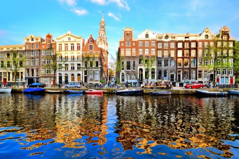 Elszállt a hollandok agya a turistáktól: nem épül több szálloda!