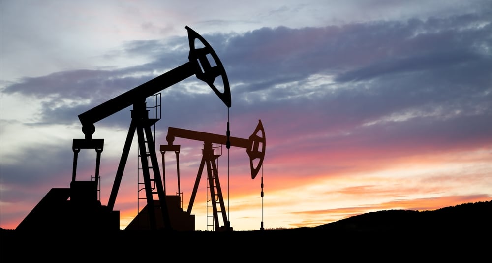 Az egekbe szökik az olaj ára az izraeli válaszcsapástól