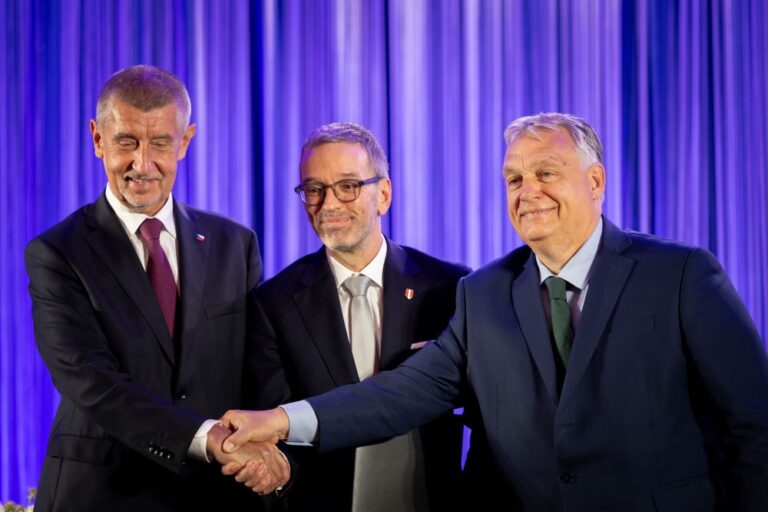 Babis, Kickl, Orbán / Fotó: M. Sajtóiroda