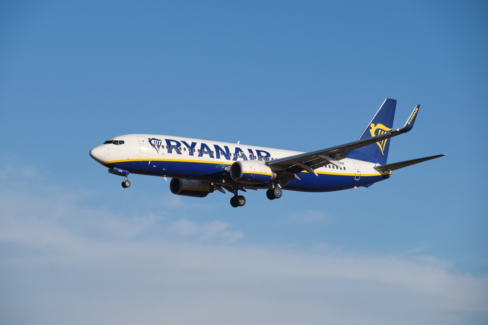 Szigorít a Ryanair: ennyit ihatsz, mielőtt felszállsz a gépre