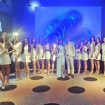 A Miss World Hungary 20 versenyzője, valamint a két műsorvezető, Rókusfalvy Lili és Fodor Imre