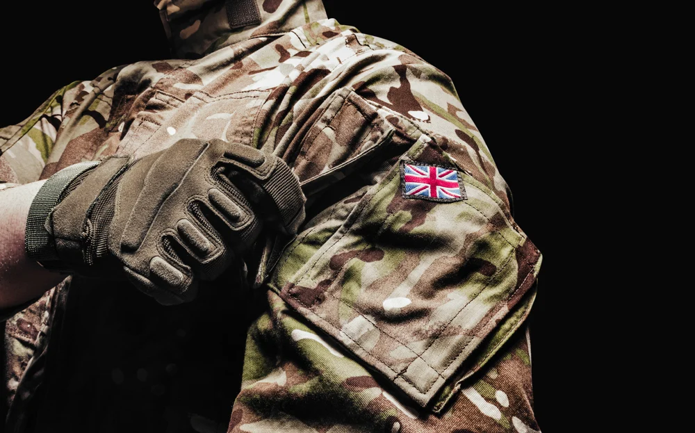 Megbilincselt gyerekeket gyilkoltak a brit katonák