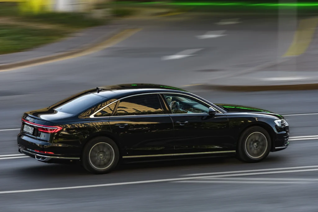 Audi A8-ra váltott a takarékosságért felelős államtitkár