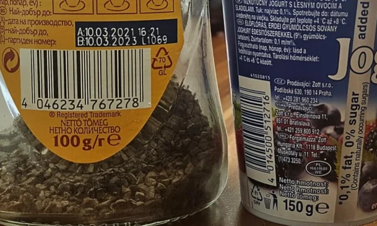 e betű a csomagoláson