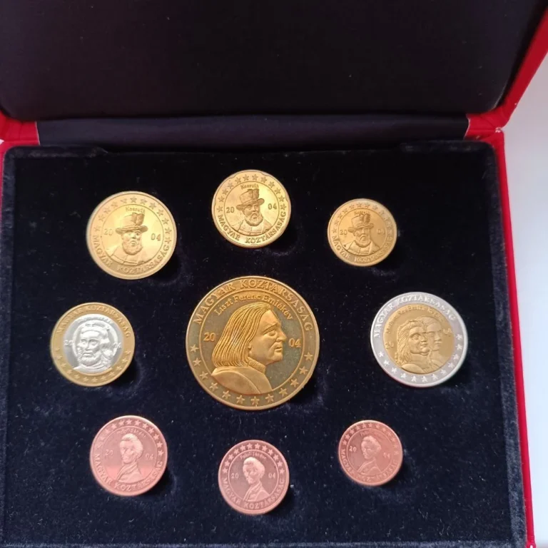 A 2004-es magyar euro probaverete (Fotó: vatera.hu)