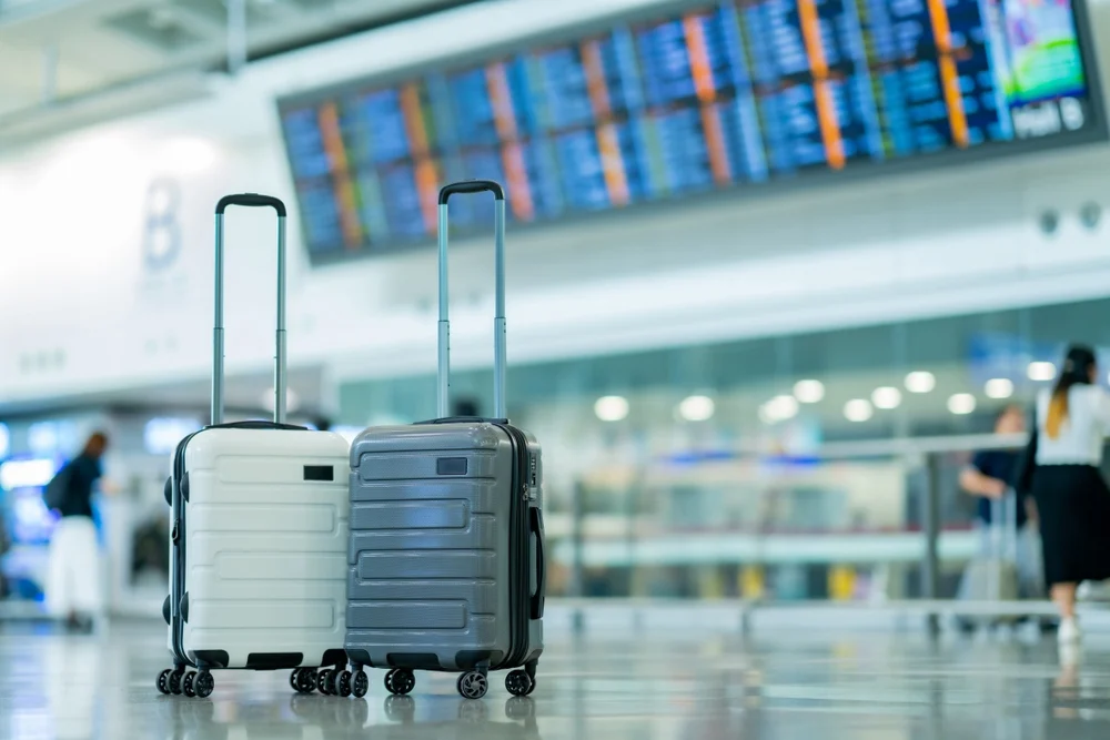 Döntött az EU: ingyenes szolgáltatásra kötelezik a légitársaságokat