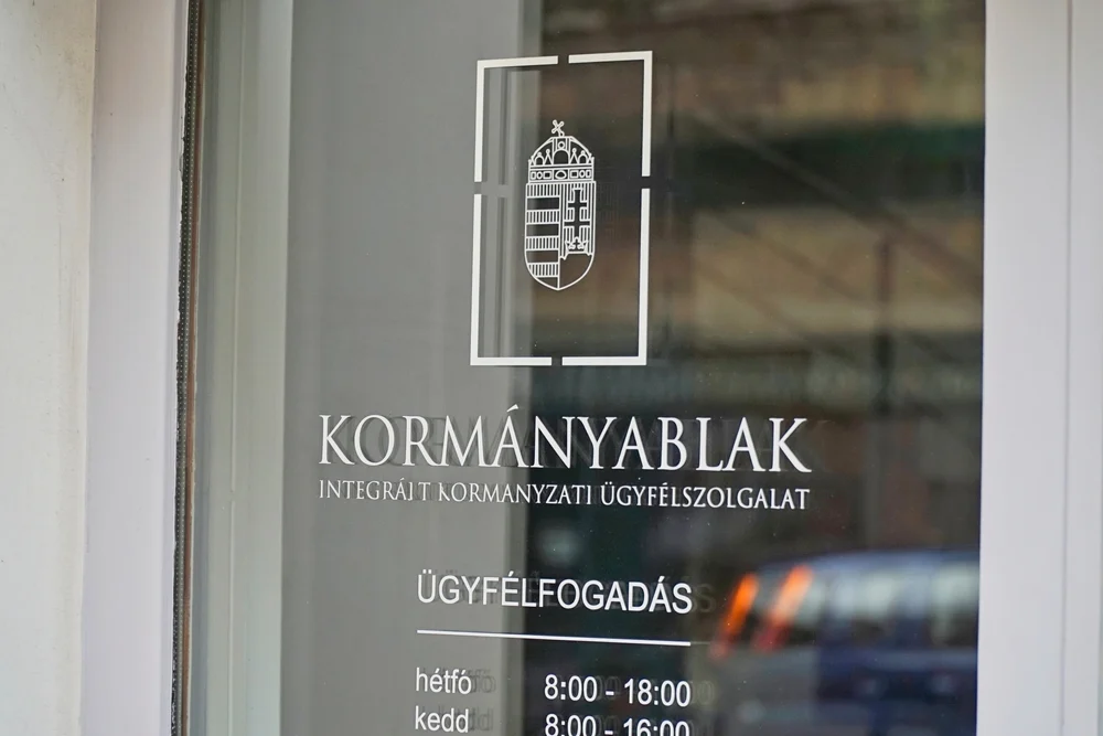 Ma lehetetlen ügyet intézni a hazai kormányablakokban
