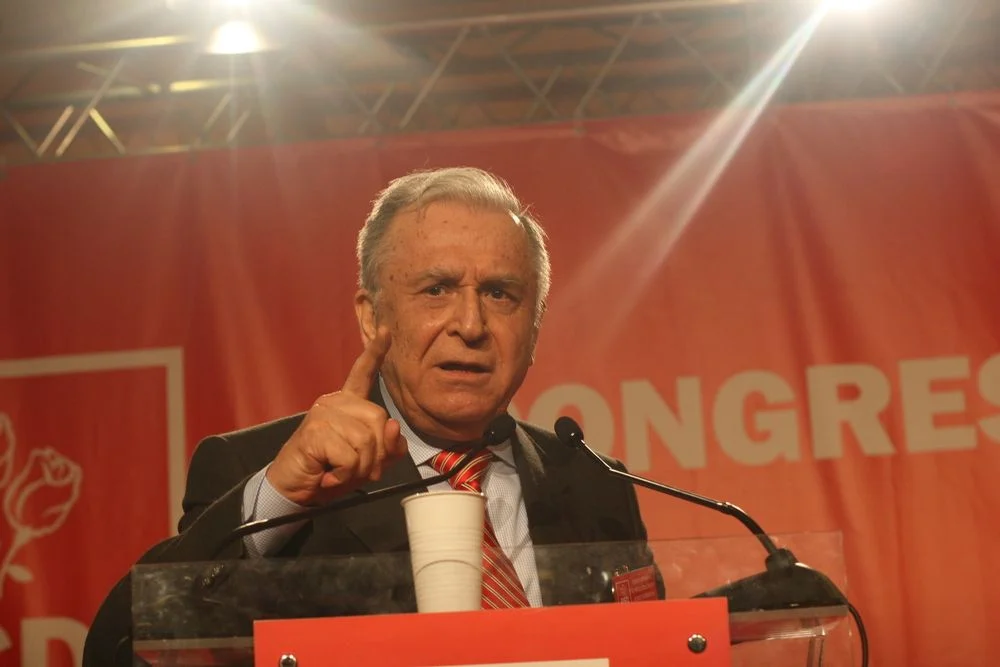 Már készülnek a román elnök közelgő temetésére