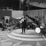 Bakacsi Béla a „Ki mit tud?” vetélkedőjén 1962-ben / Fotó: Fortepan – Szalay Zoltán