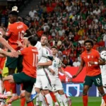 Szalai Attila gólt fejel / MTI Szigetváry Zsolt