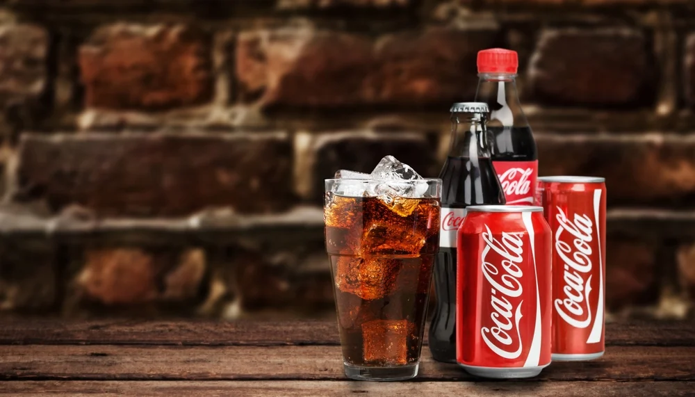 Csak ő tudhatja a Coca-Cola titkos receptjét: megdöbbentő az oka!