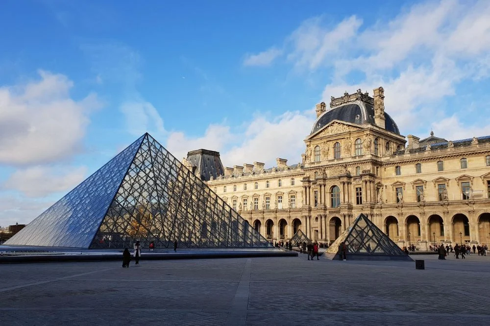 Döbbenetes, mi történik a Louvre ékszereivel a rablás után