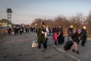 Ukrán menekültek a magyar határon (Fotó Wolf Géza)