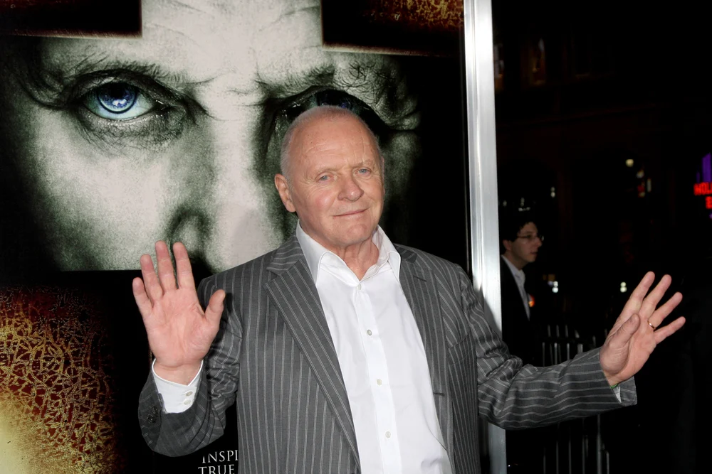 Rémtetteiről vallott Sir Anthony Hopkins