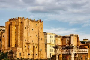 Torre dei Conti / Fotó: Shutterstock
